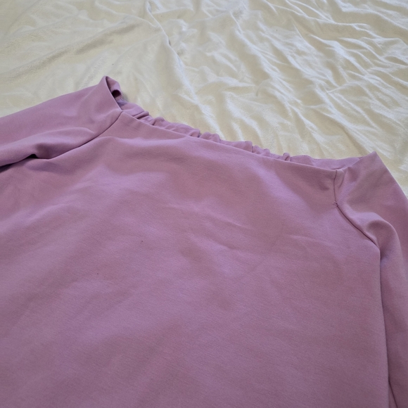 Tuckernuck Lilac Miranda Off the Shoulder Blouse - Picture 4 of 10